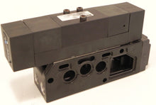 Load image into Gallery viewer, Parker Pneumatic Distributor F5265BGC23-A/F5265BGC23A - Advance Operations