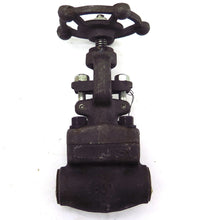 Load image into Gallery viewer, Newco 54 Carbon Steel Globe Valve 28T-FS2 1/2&#39;&#39; NPT Class 800 Psi - Advance Operations
