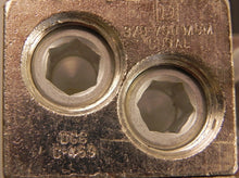 Load image into Gallery viewer, 3 Poles 3/0 or 750 MCM Bolted Fuses Holder - Advance Operations