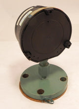 Load image into Gallery viewer, Wika Gauge 4-1/2" Liquid Filled - Advance Operations