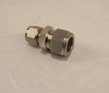 Load image into Gallery viewer, Ham-Let Reducing Union Let-Lok 763L SS 25mmX 18mm (5) - Advance Operations