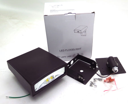 Initial-Led Outdoor Floodlight Perimeter Wall Pack LED Light 20W 100-277 Vac - Advance Operations