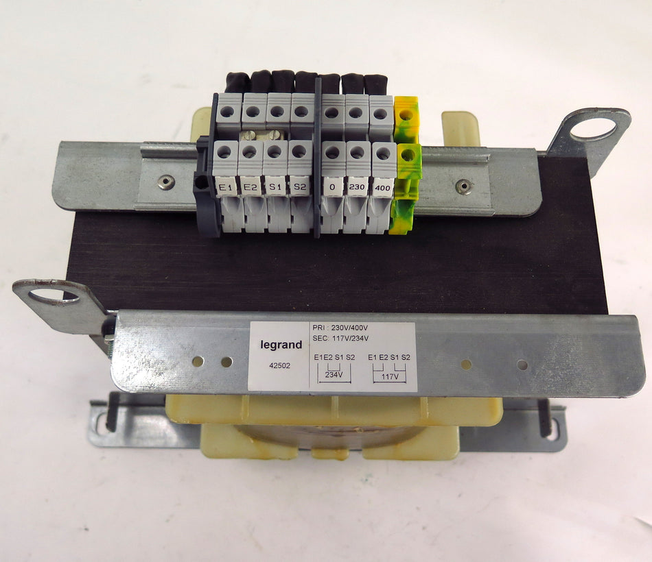 Legrand Electrical Isolating Transformer 42502 Primary 230V/400V Sec 117V/234V - Advance Operations
