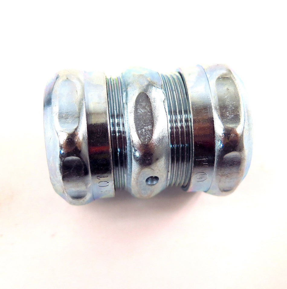 Thomas & Betts CI5708 EMT Compression Fitting Coupling 1" Steel (25) - Advance Operations