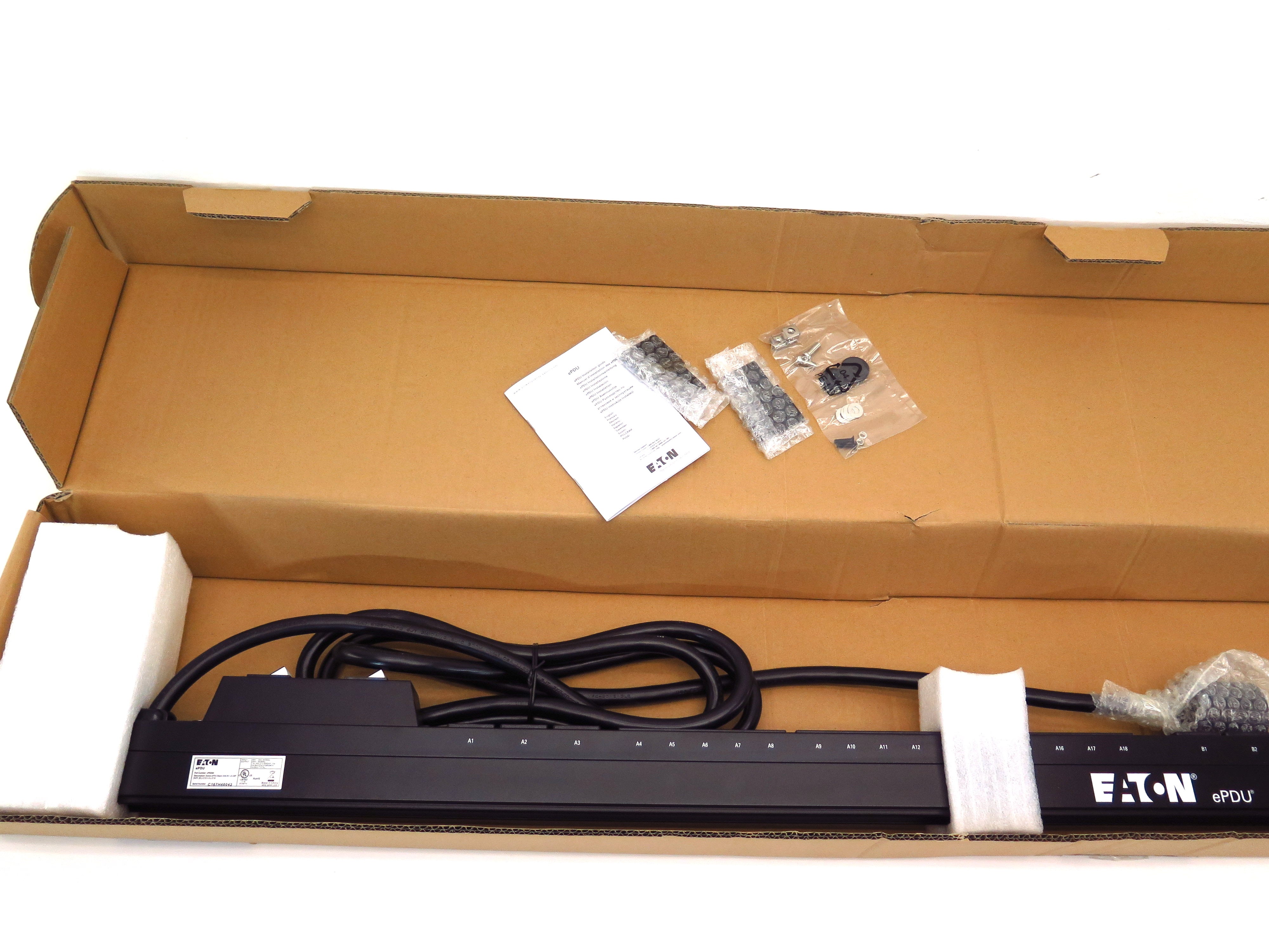 Eaton Basic rack PDU ePBZ80 24A In: L6-30P  OUT: 30xC13+6xC19 4.99KW 200-250V - Advance Operations