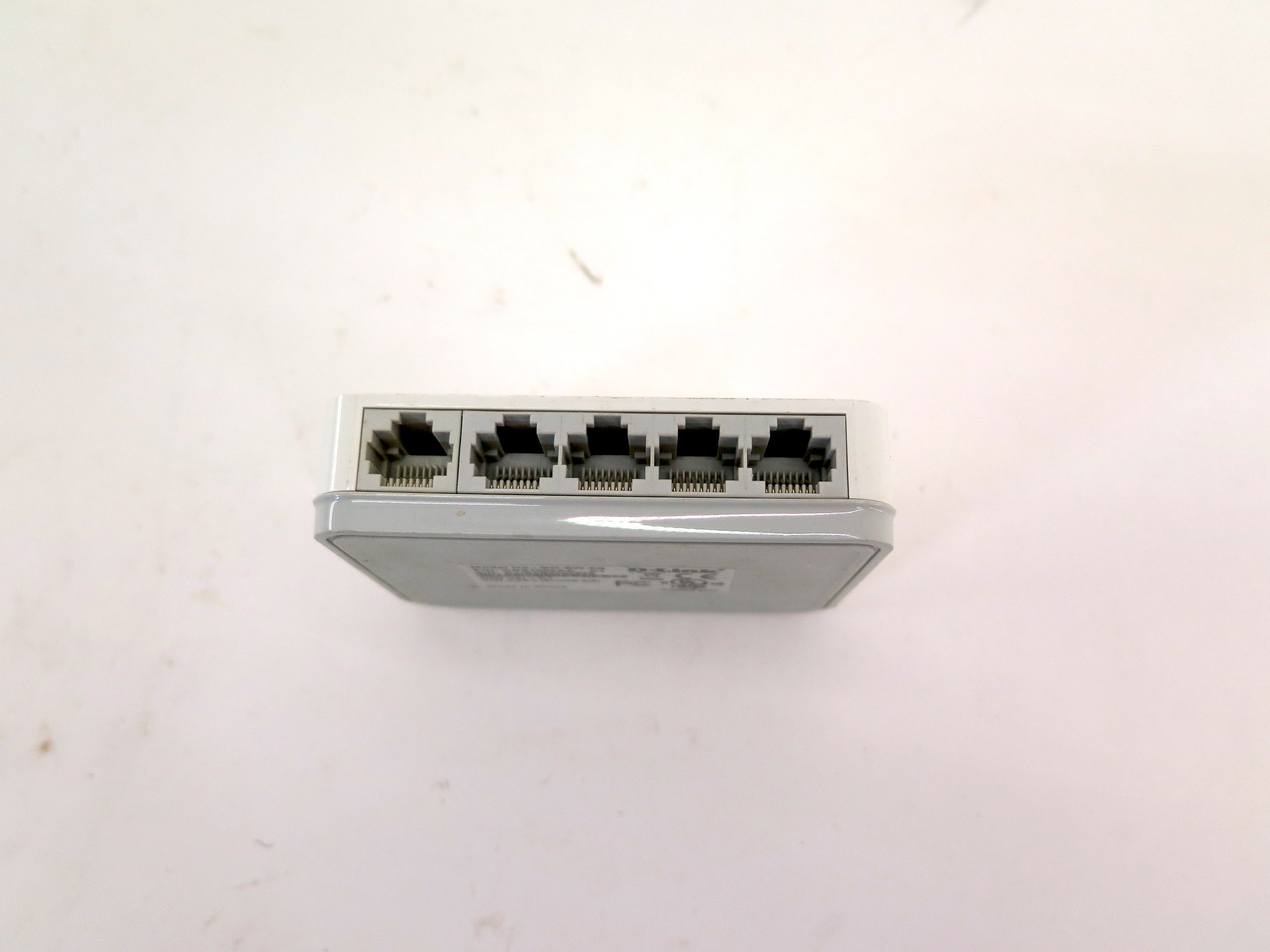 D-Link GO-SW-5G 5 port Gigabit Ethernet Switch NO POWER SUPPLY - Advance Operations