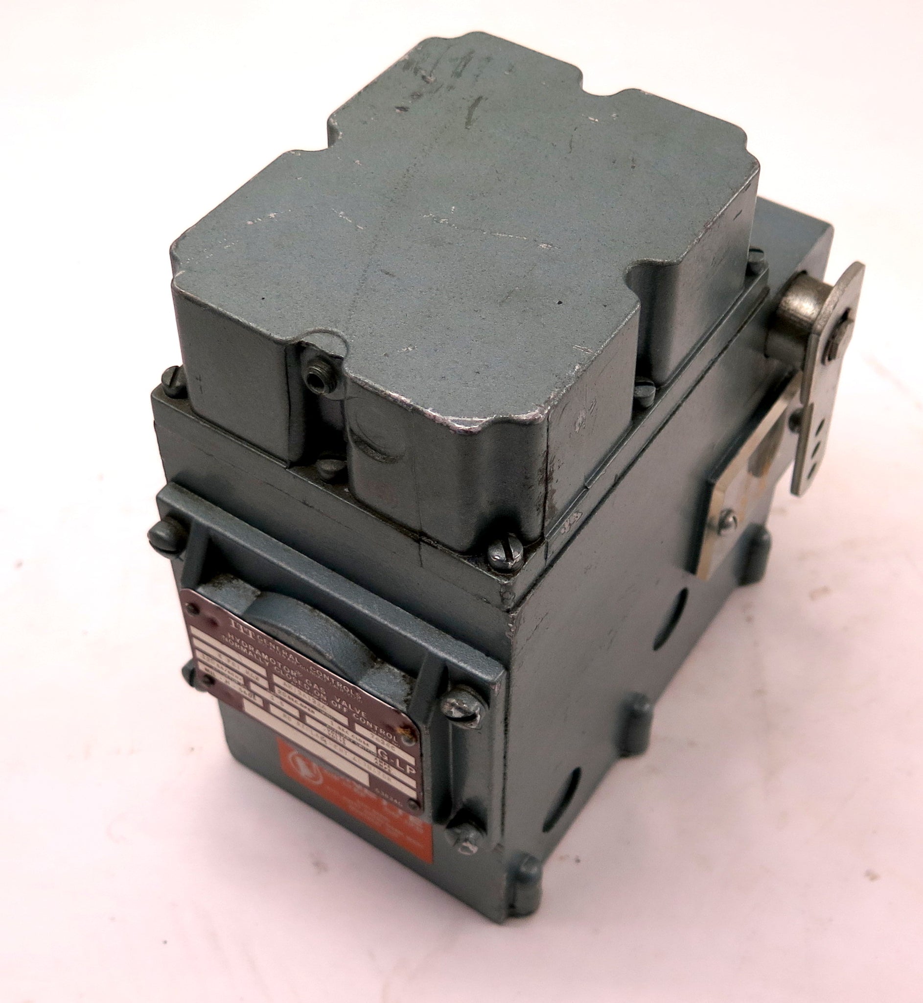 ITT General Controls Hydramotor Gas Valve AHI3A132A 120Vac 1.5A ...