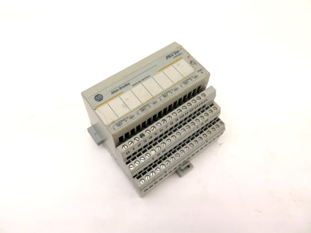 Allen-Bradley 1794-0E4 Ser.B Analog Output Module & Base 1794-TB3 - Advance Operations