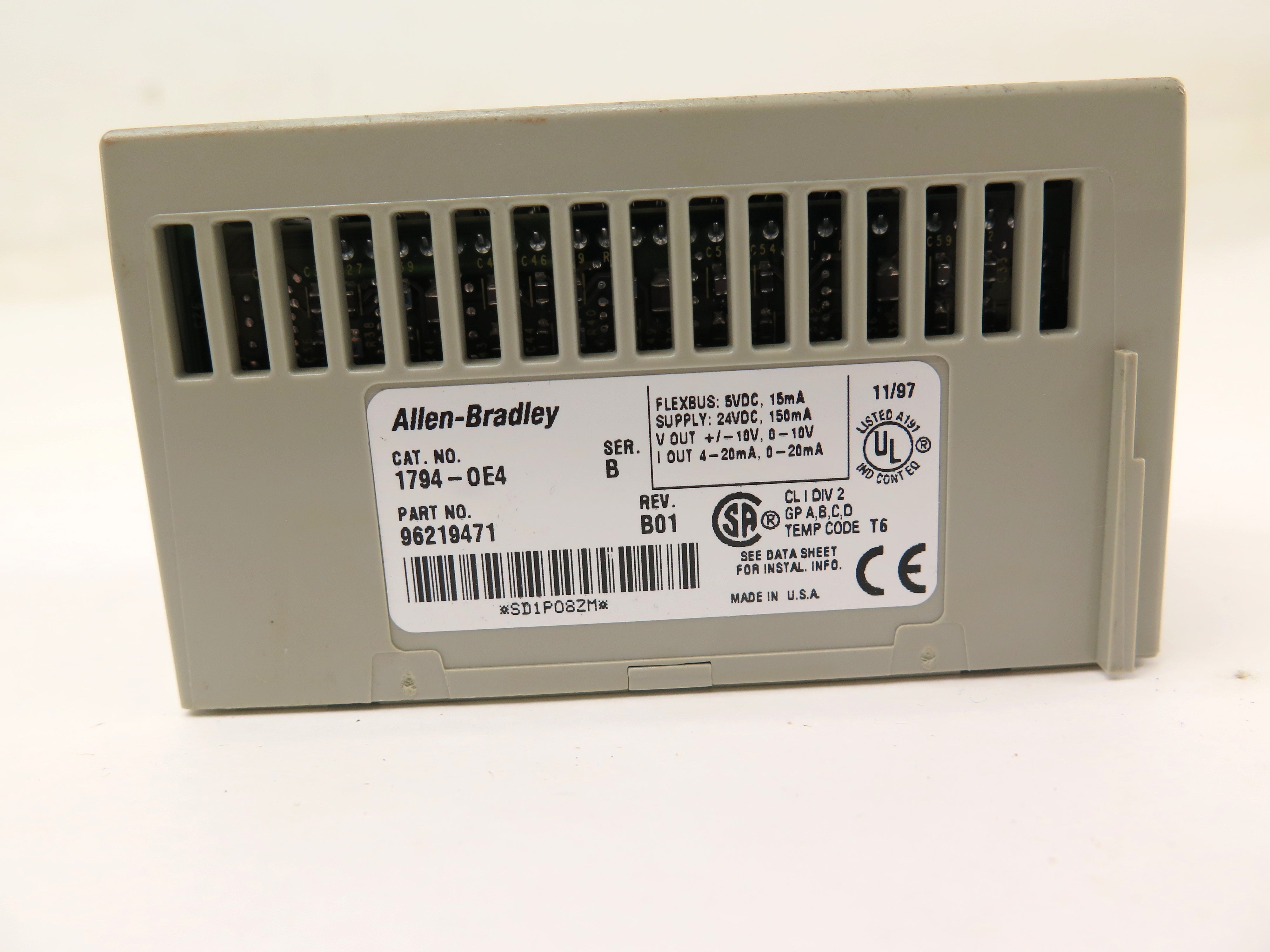 Allen-Bradley 1794-0E4 Ser.B Analog Output Module & Base 1794-TB3 - Advance Operations