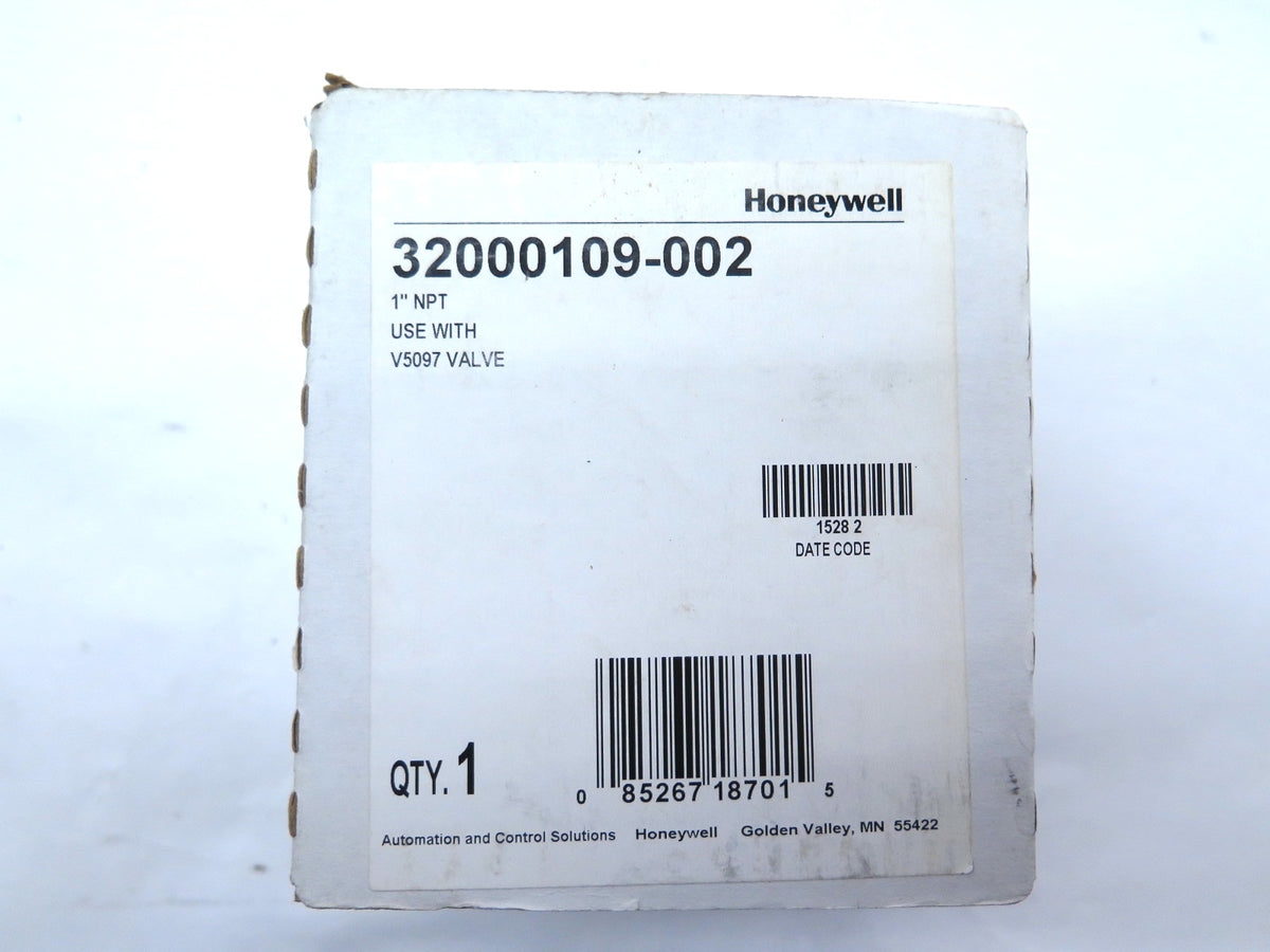 Honeywell 32000109-002 1"NPT Pipe Adapter For V5097 Valve - Advance Operations