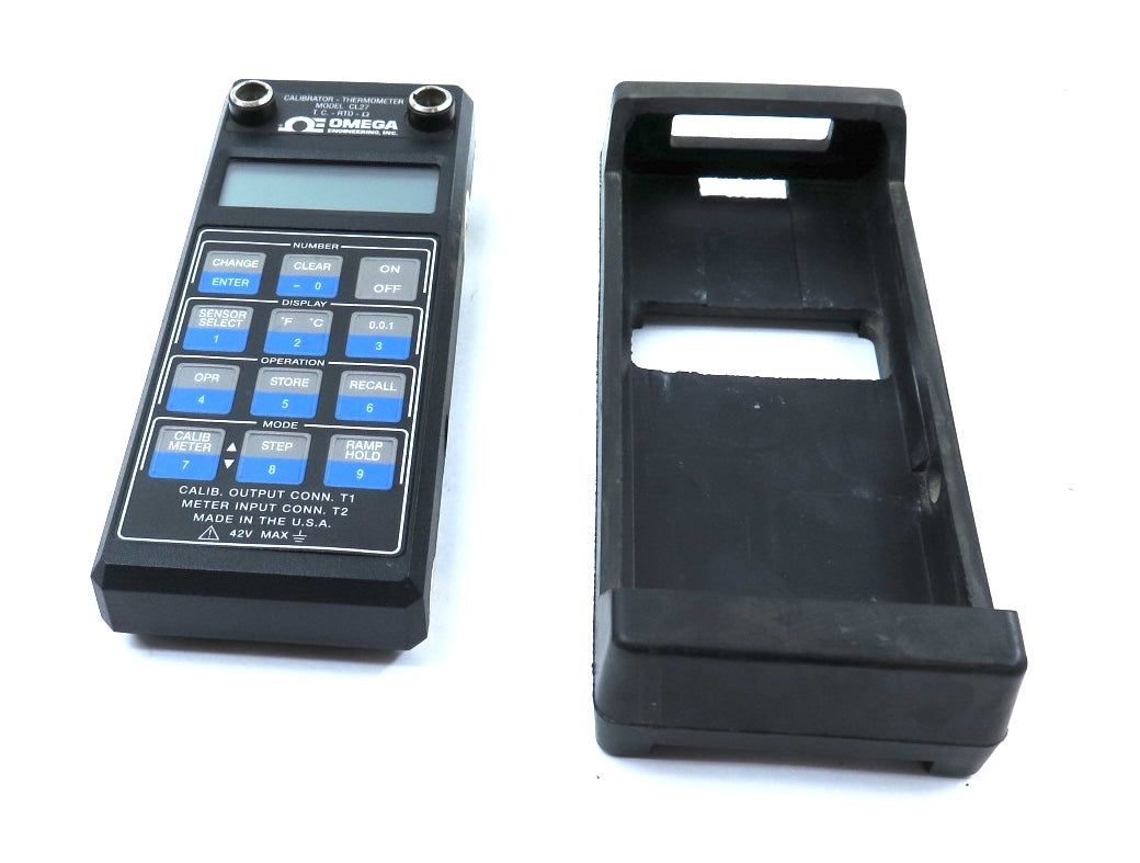 Omega Model CL27 Calibrator Thermometer In His Rubber Cover - Advance Operations