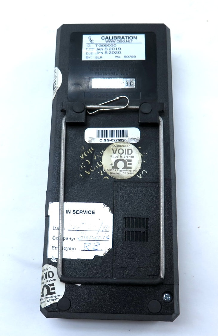 Omega Model CL27 Calibrator Thermometer In His Rubber Cover - Advance Operations