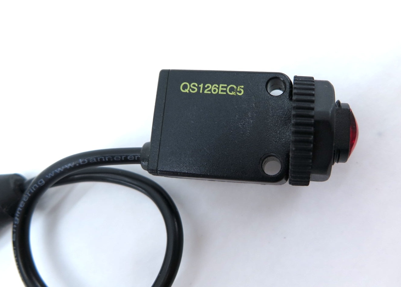 Banner QS126EQ5 Photoelectric Sensor 4M Sensing 10-30Vdc - Advance Operations