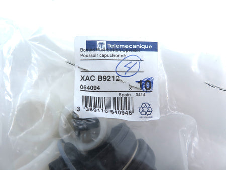 Telemecanique XAC B9212 Booted Push Button Operator - Advance Operations