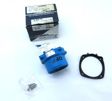 Load image into Gallery viewer, Meltric 33-68143-972 Inlet / Plug - Advance Operations
