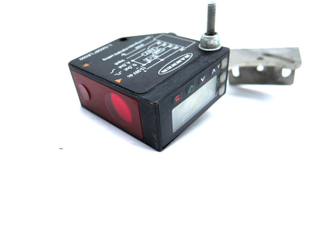 Banner LE550UQ Displacement Laser Sensor 12-30VDC - Advance Operations