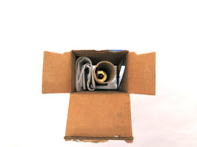 Load image into Gallery viewer, Johnson Controls F61KB-11C Water Flow Switch 3 in 1 Paddle - Advance Operations
