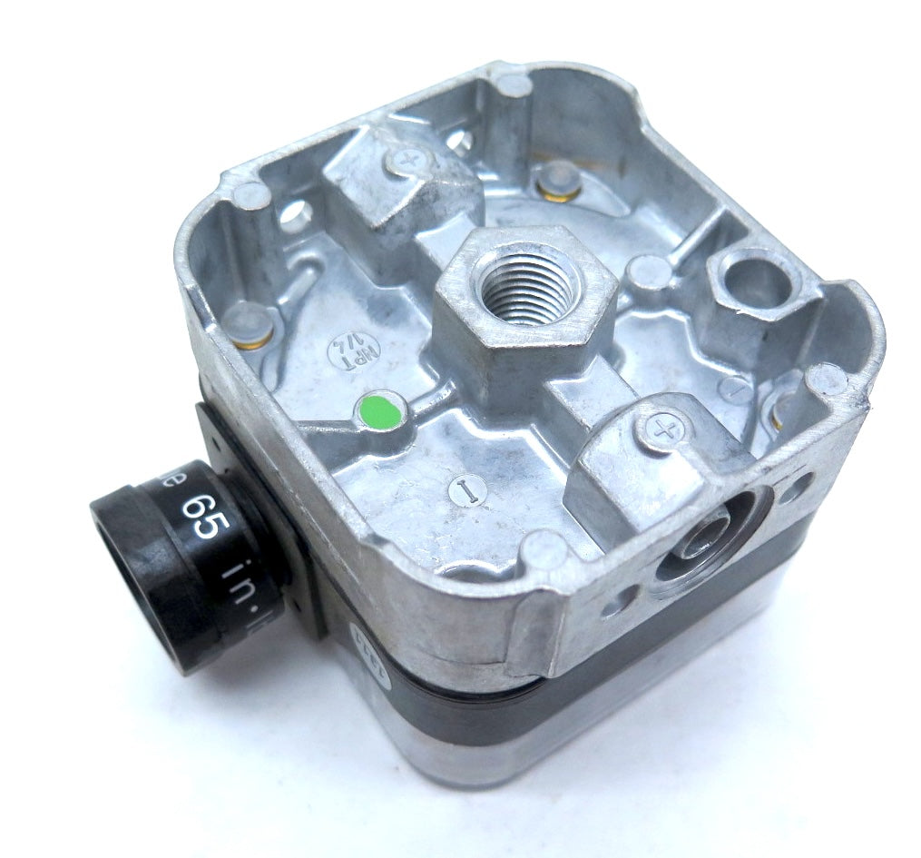 Dungs GAO-A4-4-5 Pressure Switch 120Vac 10A 7psi - Advance Operations