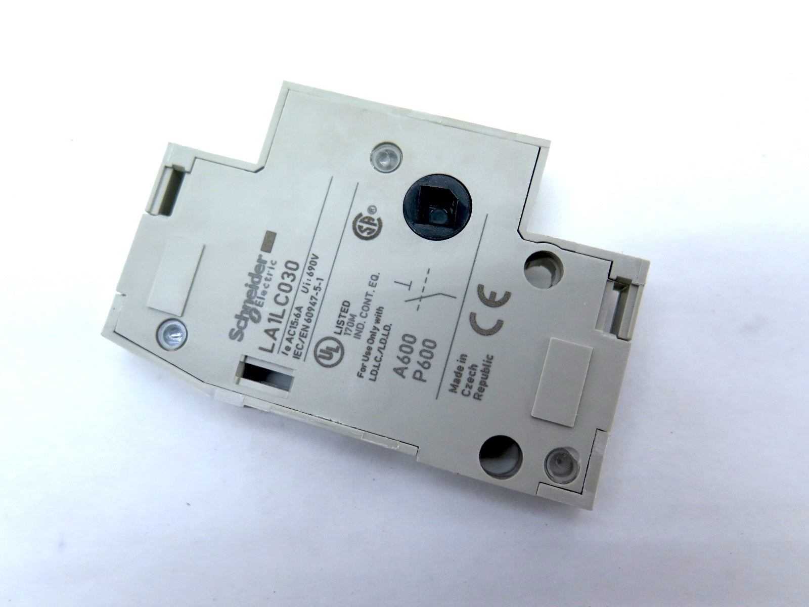 Schneider LA1LC030 Isolating Block 1F - Advance Operations