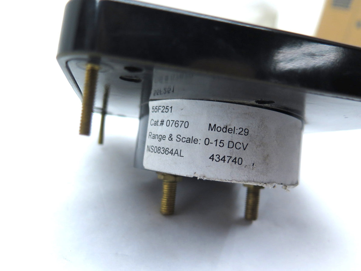 Simpson Voltmeter DC 0-15A Model 29 / 07670 - Advance Operations