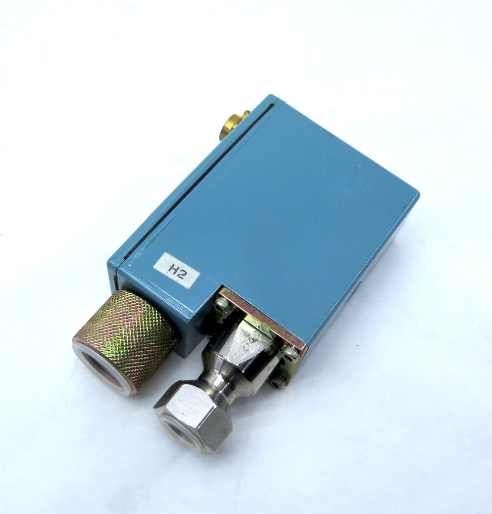 Telemecanique XMJA00375 Pressure Switch 5.8-50.75 PSI - Advance Operations