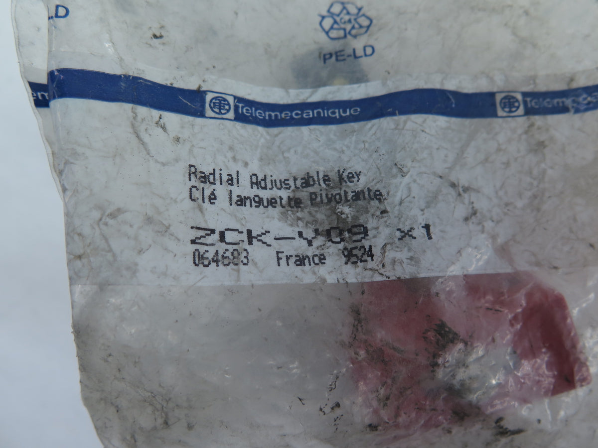 Telemecanique ZCK-Y09 Limit Switch Actuating Key - Advance Operations