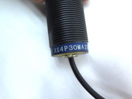 Telemecanique XS4P30MA230 Proximity Switch - Advance Operations