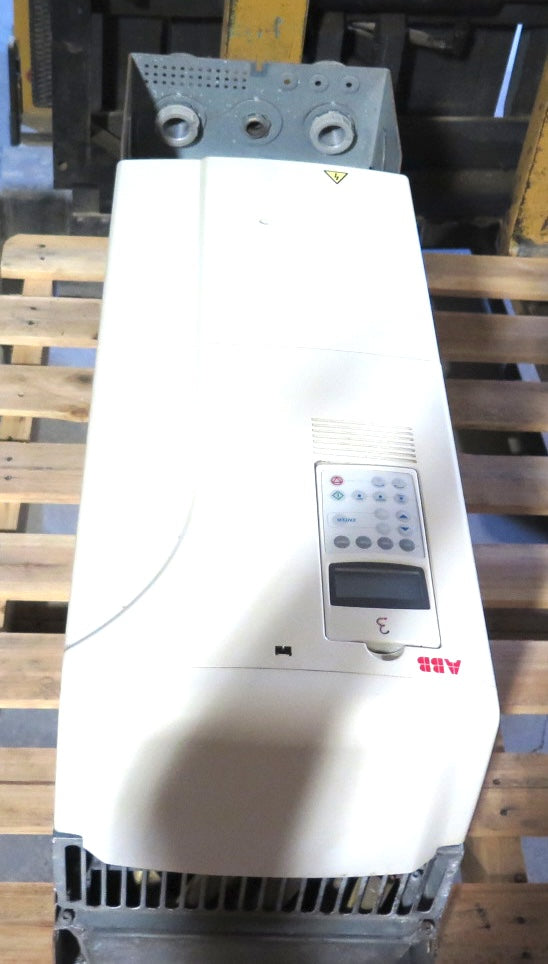 ABB ACS800-U1-0120-5+P901 AC Drive 380-500Vac 155A 125HP - Advance Operations