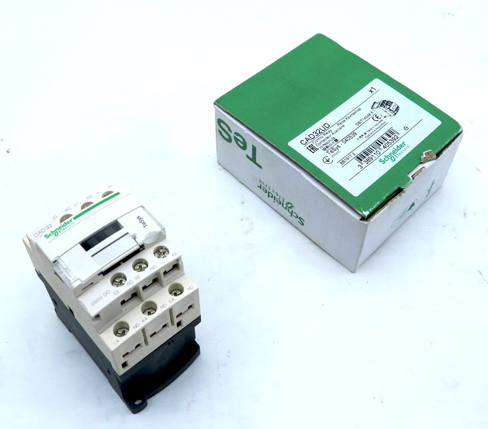 Schneider CAD32UD Control Relay - Advance Operations