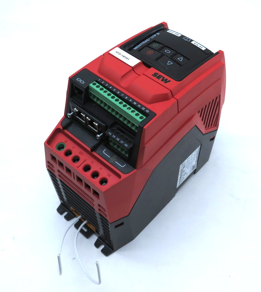 SEW Eurodrive MCLTPB0022603400 AC Drive 2.2kW / 3HP MOVTRAC LTB B 500-600V