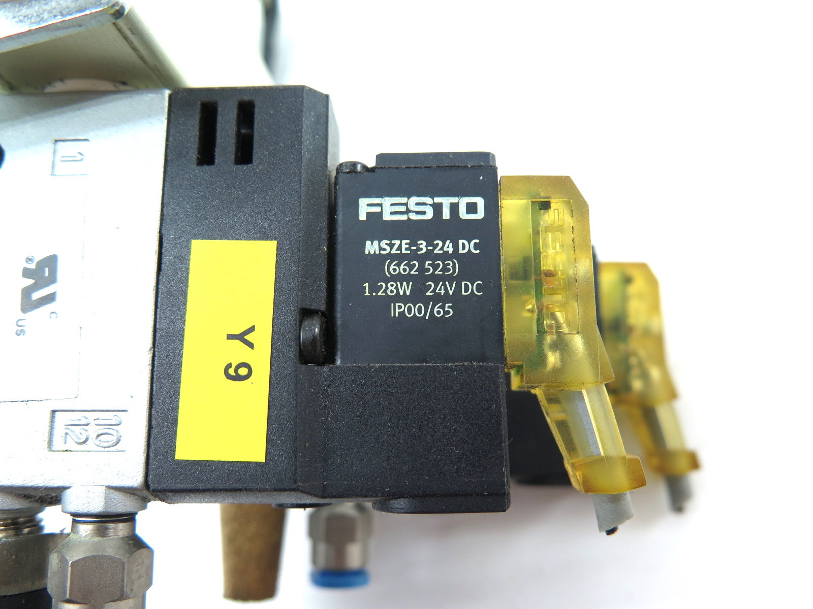 Festo CPE14-M1BH-3GLS-1/8 + Festo MSZE-3-24 DC Solenoid Valve Assembly - READ - Advance Operations
