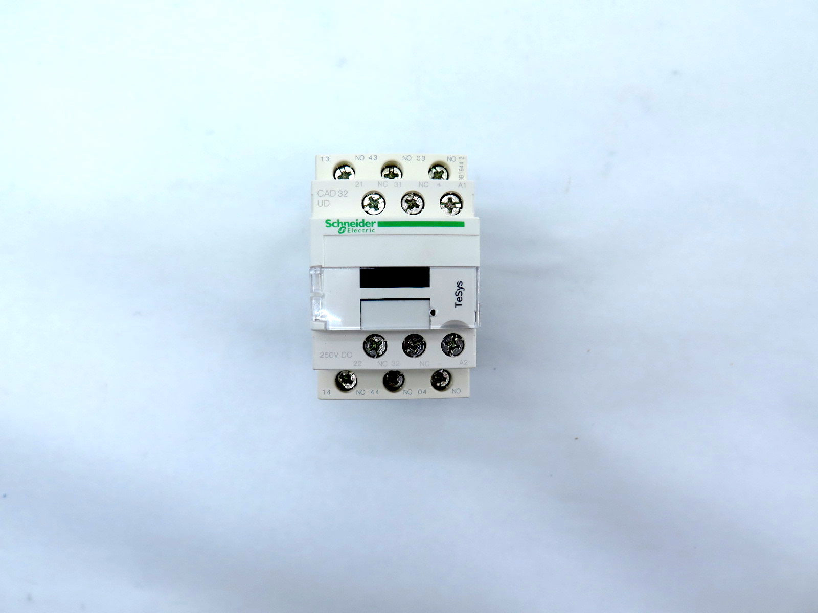 Schneider Electric CAD32UD Control Relay 250VDC - Advance Operations