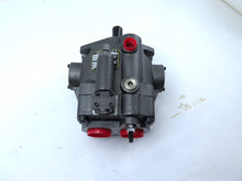 Load image into Gallery viewer, Parker PVP3330R220 Piston Pump 3000PSI Max
