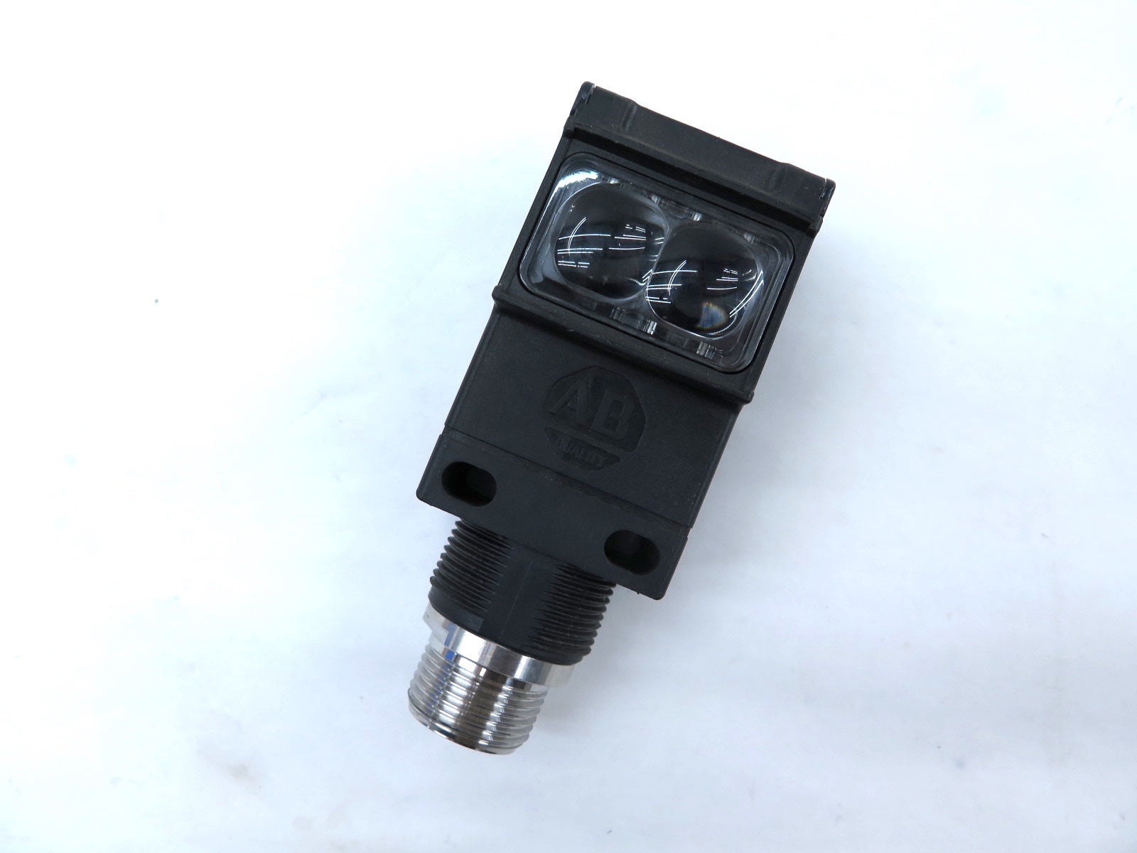 Allen-Bradley 42GRF-9002-QD Photoswitch Diffuse Sensor Ser.B - Advance Operations
