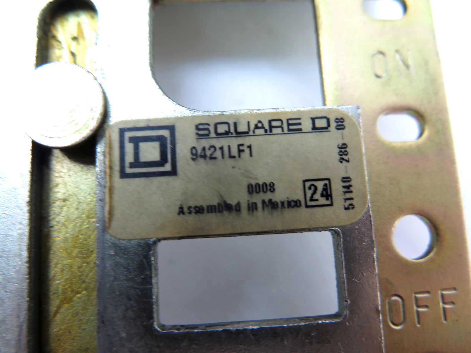 Square D 9421F1 Shaft Operating Mechanism - Advance Operations