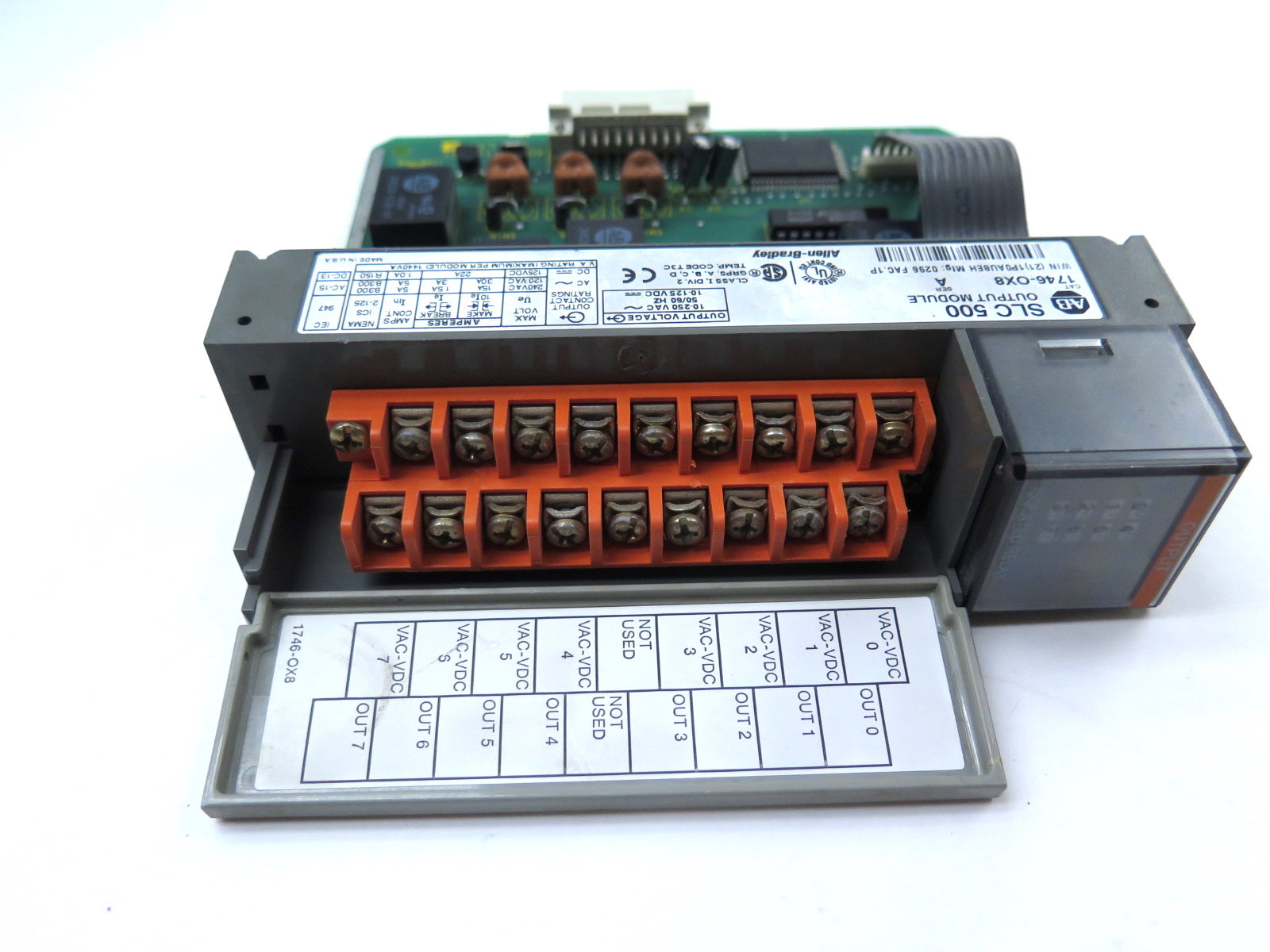 Allen-Bradley 1746-OX8 Ser.A SLC500 Output Module - Advance Operations