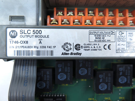 Allen-Bradley 1746-OX8 Ser.A SLC500 Output Module - Advance Operations