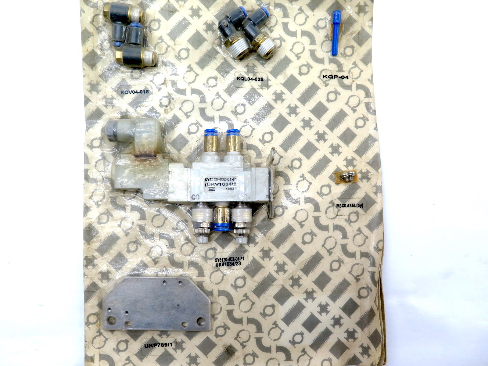 SMC SY5120-4DZ-01-F1 Solenoid Valve & Extra Parts - Advance Operations