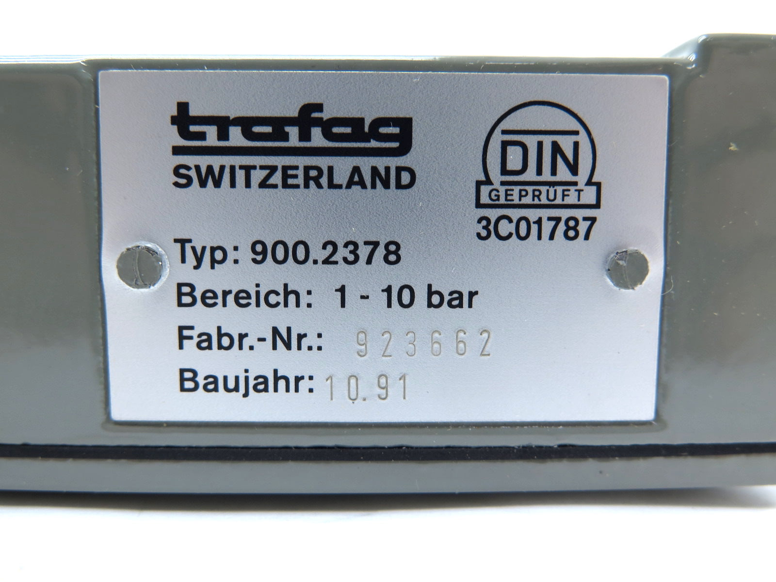 Trafag 900.2378 Pressure Switch - Advance Operations