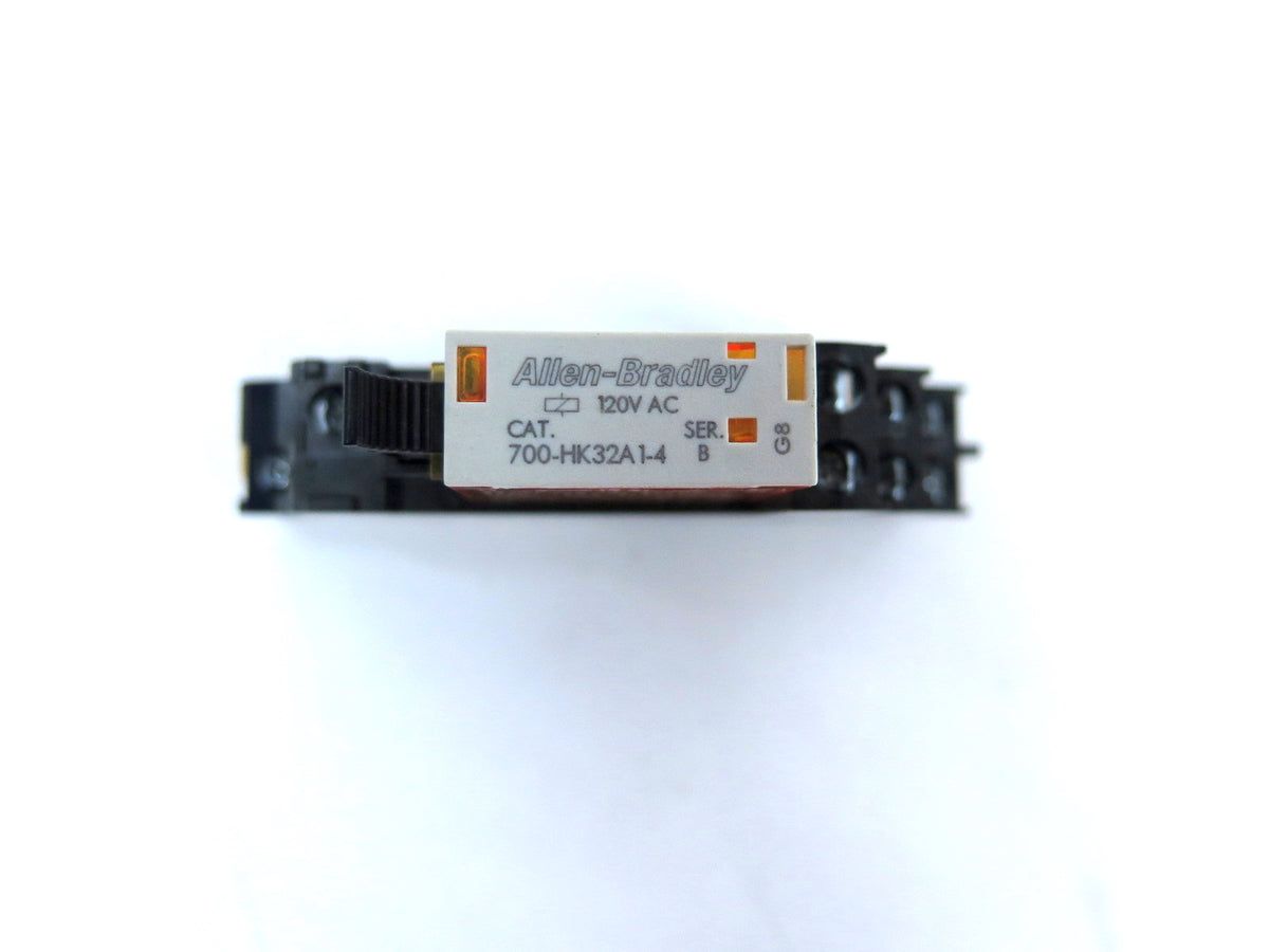 Allen-Bradley 700-HN122 700-HK32A Relay & Socket - Advance Operations