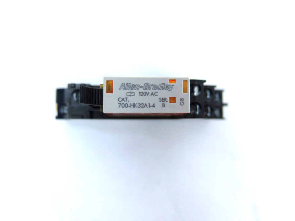 Allen-Bradley 700-HN122 700-HK32A Relay & Socket - Advance Operations