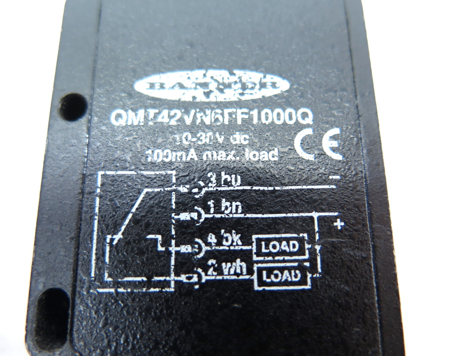 Banner QMT42VN6FF1000Q Fixed Field Housing Sensor - Advance Operations