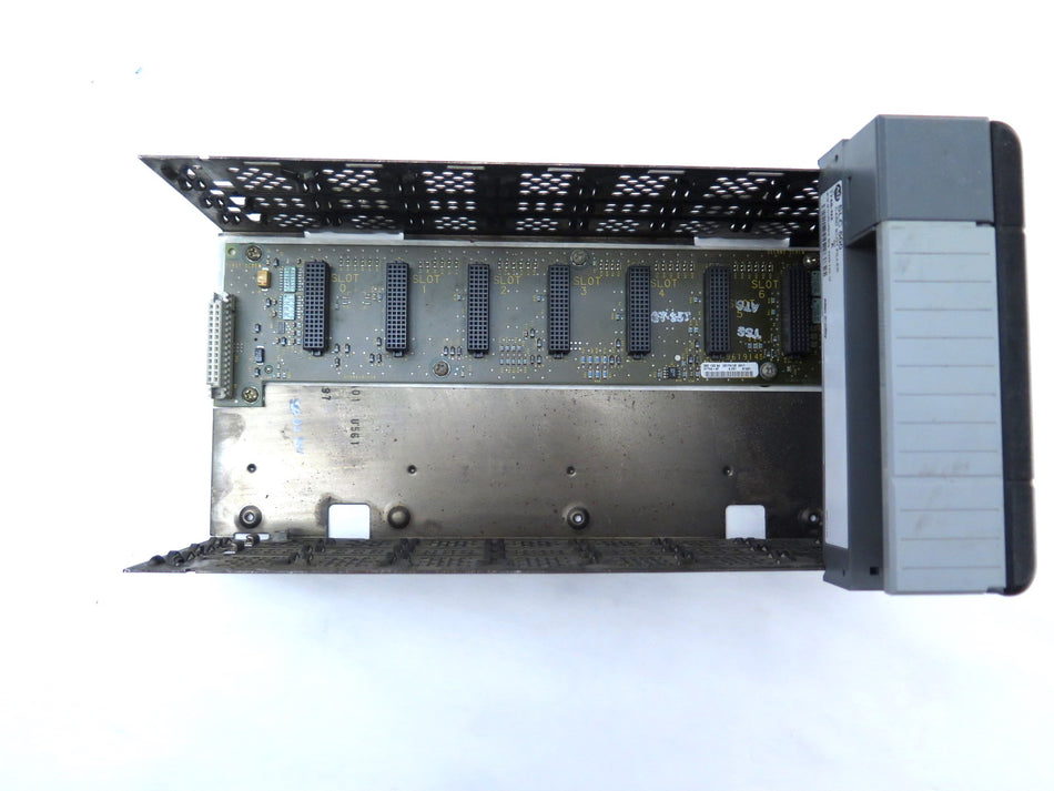 Allen-Bradley 1756-A7/A 7-Slot Chassis - Advance Operations
