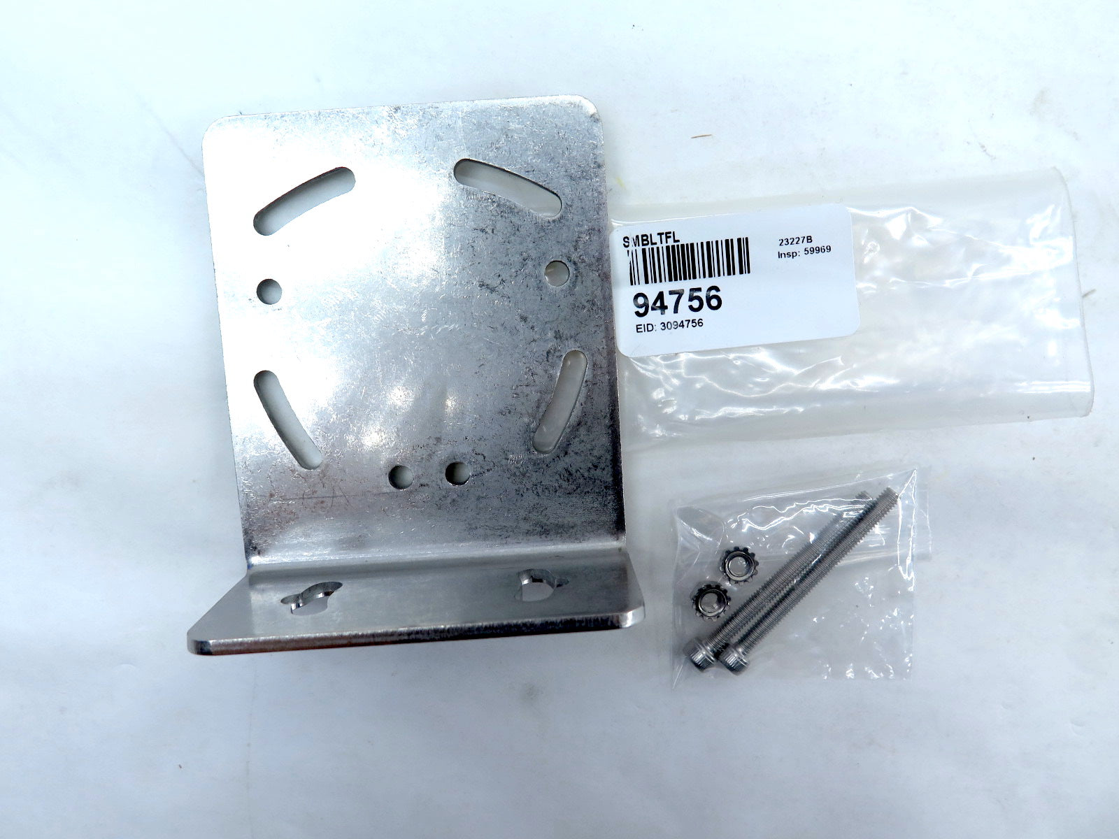 Banner SMBLTFL 94756 Right Angle Bracket - Advance Operations