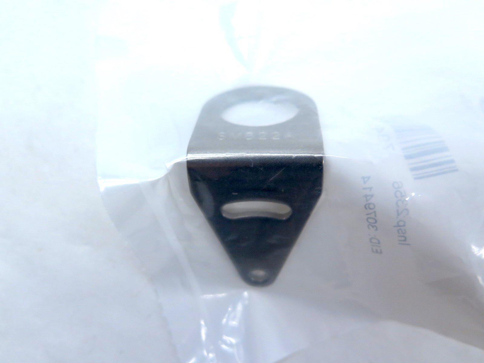 Banner SMB22A 79414 Right-Angle 22mm Mounting Hole - Advance Operations