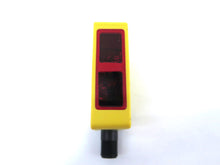 Load image into Gallery viewer, Banner Q50AVNQ 63875 LED Based Triangulation Measurement - Advance Operations
