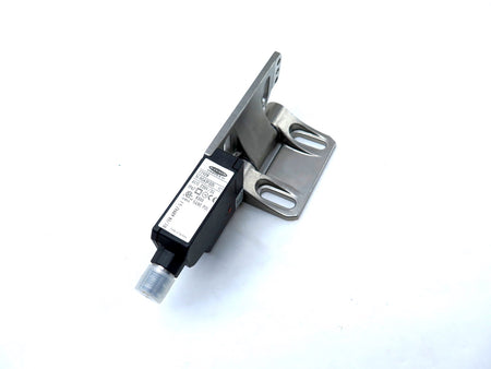 Banner SI-HG63FQDL 76922 Hinge Safety Interlock Switch - Advance Operations