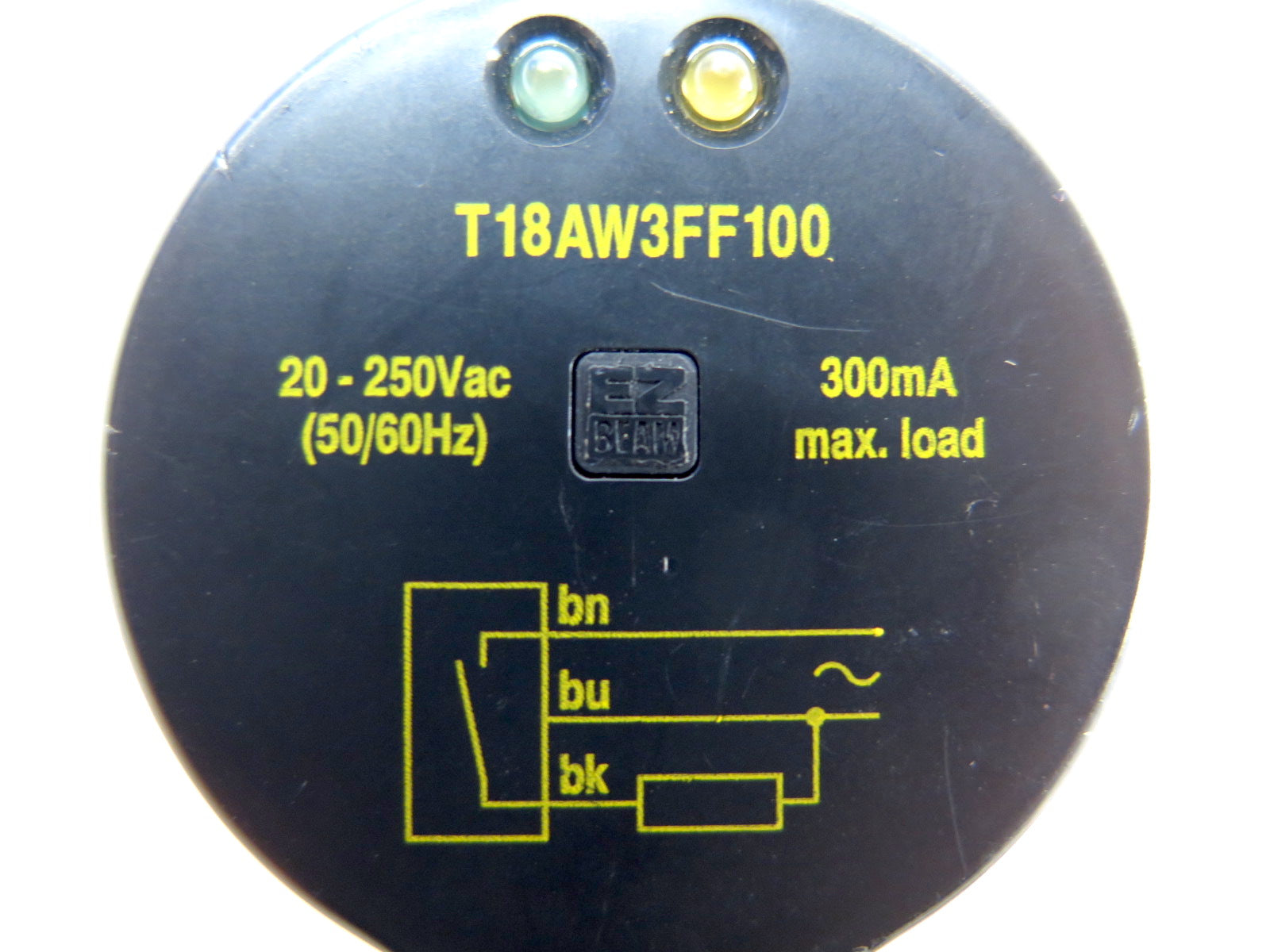 Banner T18AW3FF100 32475 Ez-Beam Barrel-Mount Sensor - Advance Operations