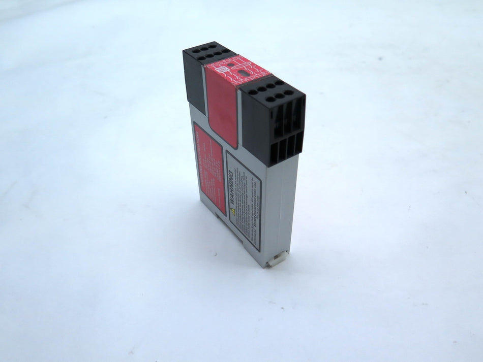 Banner EM-T-7A 52402 Saftey Extension Relay Module - Advance Operations
