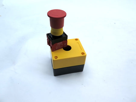Banner SSA-EBP-02E / 69708 Panel Mount Emergency Stop Button - Advance Operations